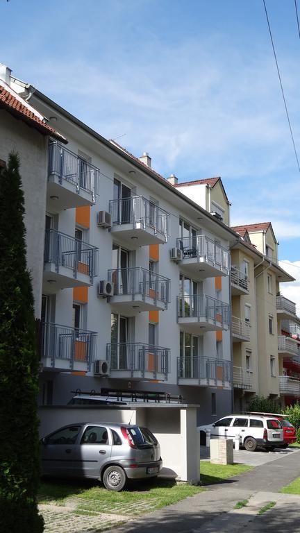 Sweet Home Apartment Győr Exterior foto
